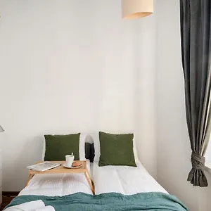 https://shortstaypoland-dugosza-b15.warsawhotelspoland.com